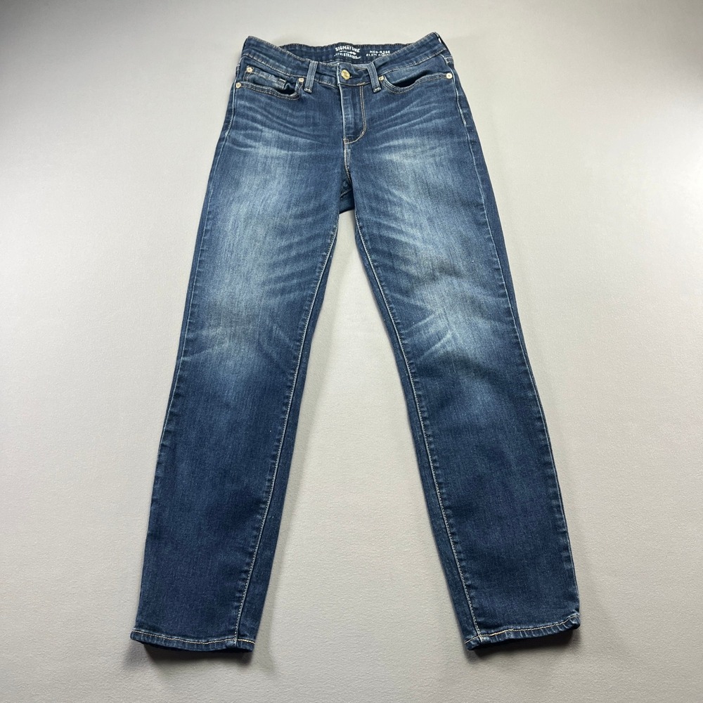 Signature By Levi Strauss & Co Slim Cuffed Jeans Womens 6 Blue Denim Mid Rise